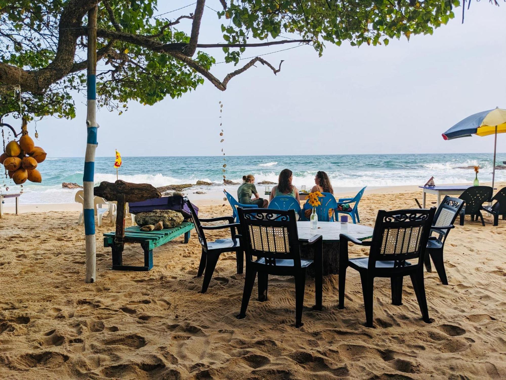 Silent Cabana And Restaurant Marakolliya, Тангалла Экстерьер фото